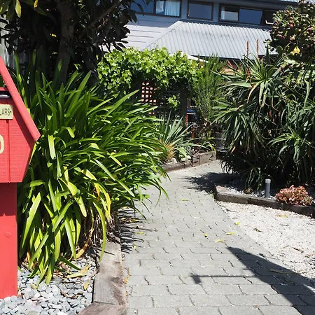 Tasman Bay Backpackers-2